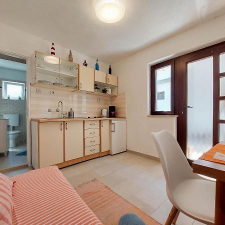 Apartments Ivanka Krk Town Εξωτερικό φωτογραφία