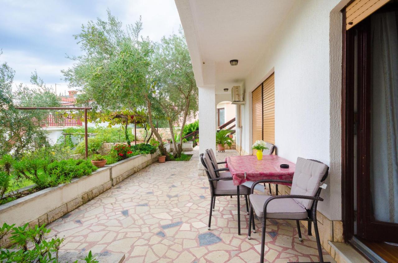 Apartments Ivanka Krk Town Εξωτερικό φωτογραφία