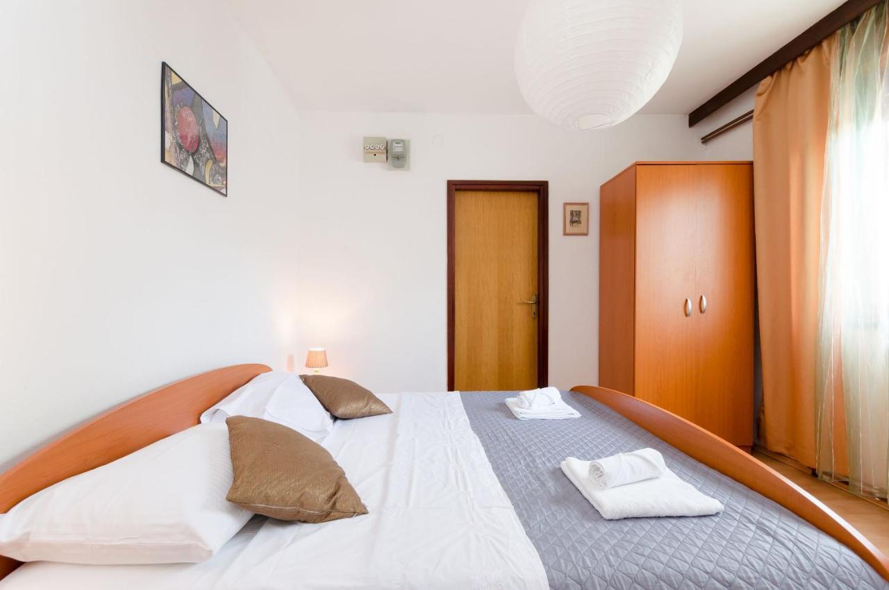 Apartments Ivanka Krk Town Εξωτερικό φωτογραφία