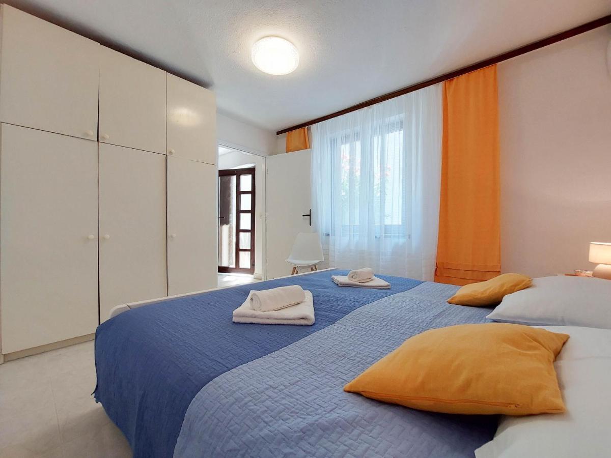Apartments Ivanka Krk Town Εξωτερικό φωτογραφία