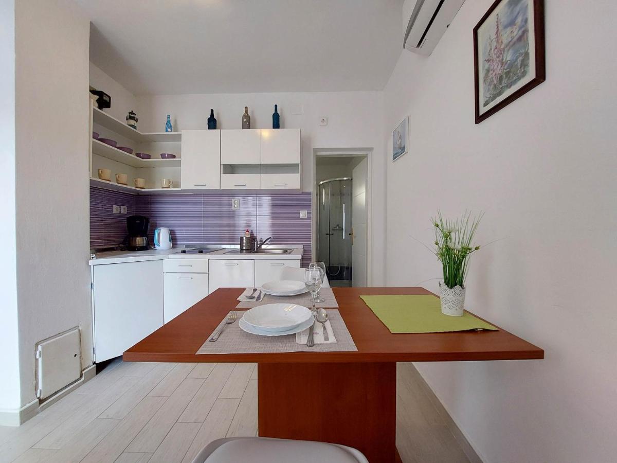 Apartments Ivanka Krk Town Εξωτερικό φωτογραφία