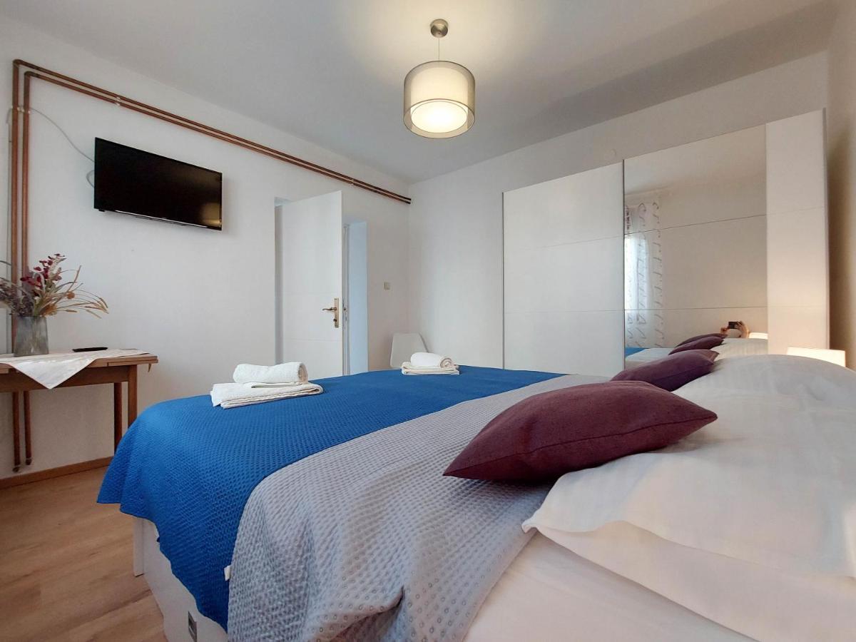 Apartments Ivanka Krk Town Εξωτερικό φωτογραφία
