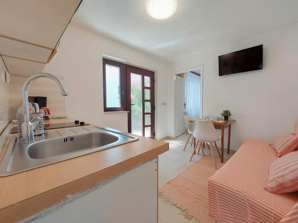 Apartments Ivanka Krk Town Εξωτερικό φωτογραφία
