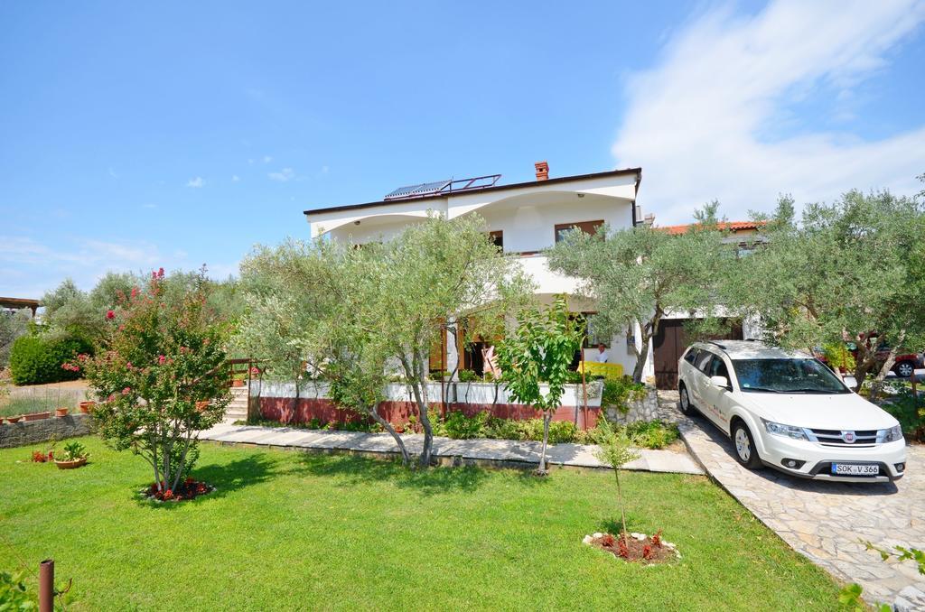 Apartments Ivanka Krk Town Εξωτερικό φωτογραφία