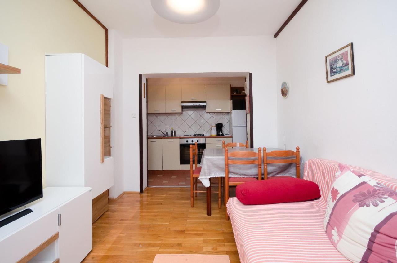 Apartments Ivanka Krk Town Εξωτερικό φωτογραφία